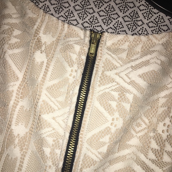 Dress - Picture 6 of 6